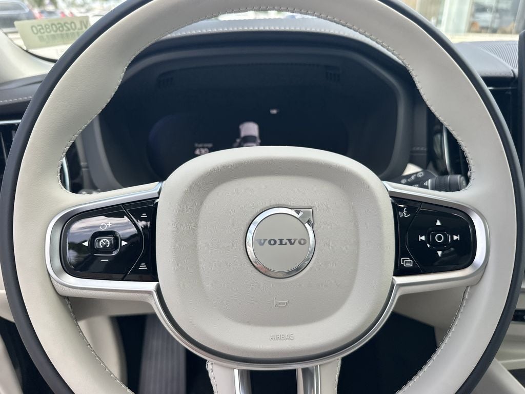 2026 Volvo XC60 B5 Ultra