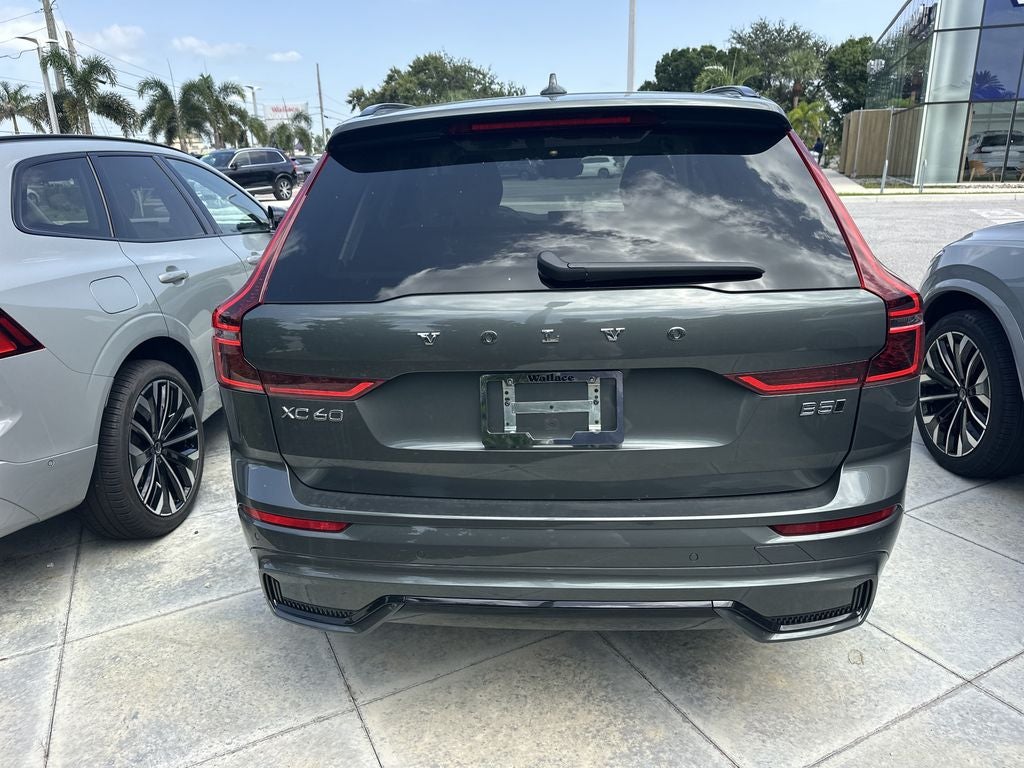2026 Volvo XC60 B5 Ultra