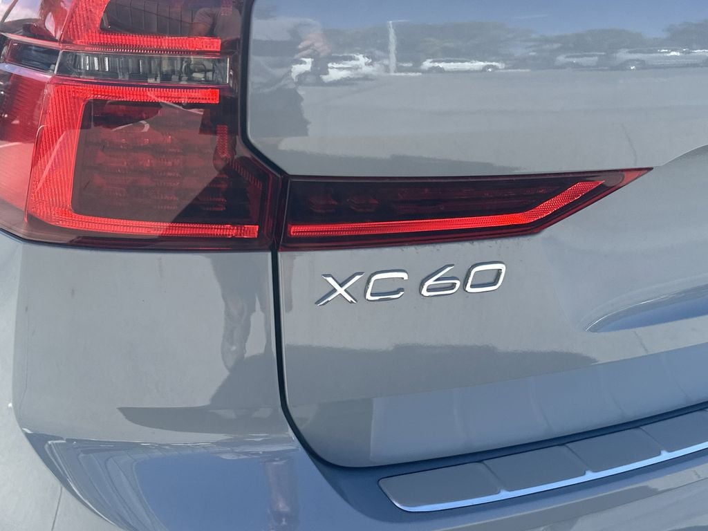 2026 Volvo XC60 B5 Ultra