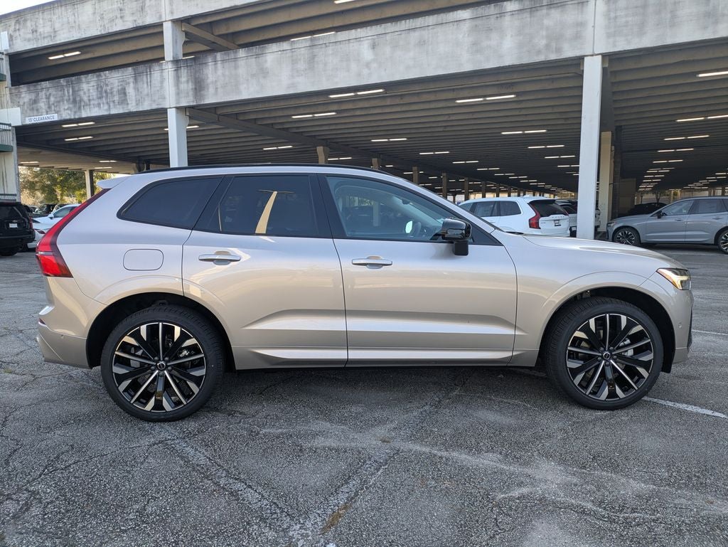 2026 Volvo XC60 B5 Ultra