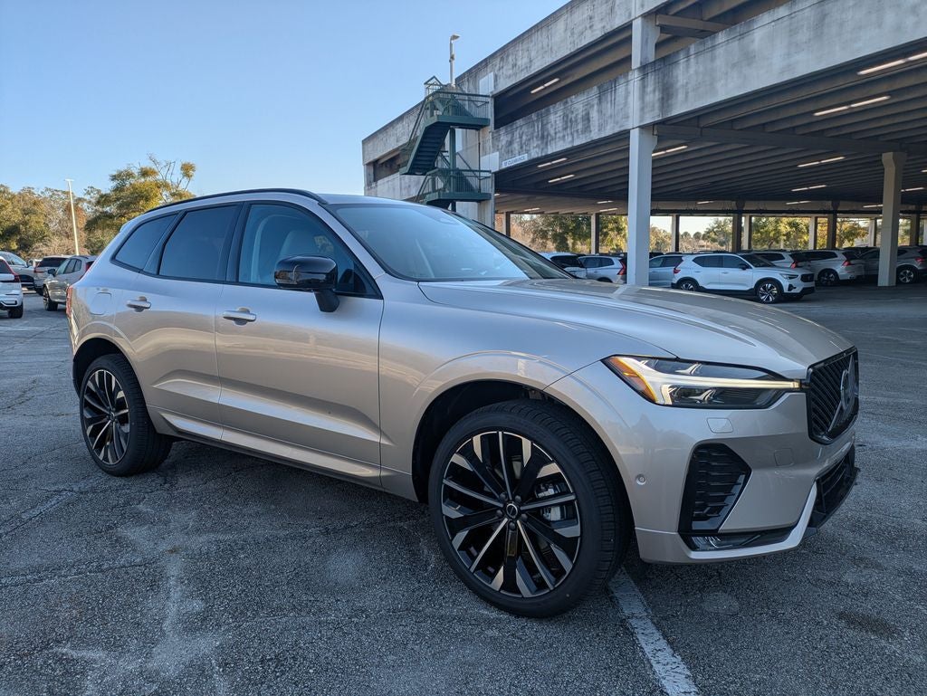 2026 Volvo XC60 B5 Ultra