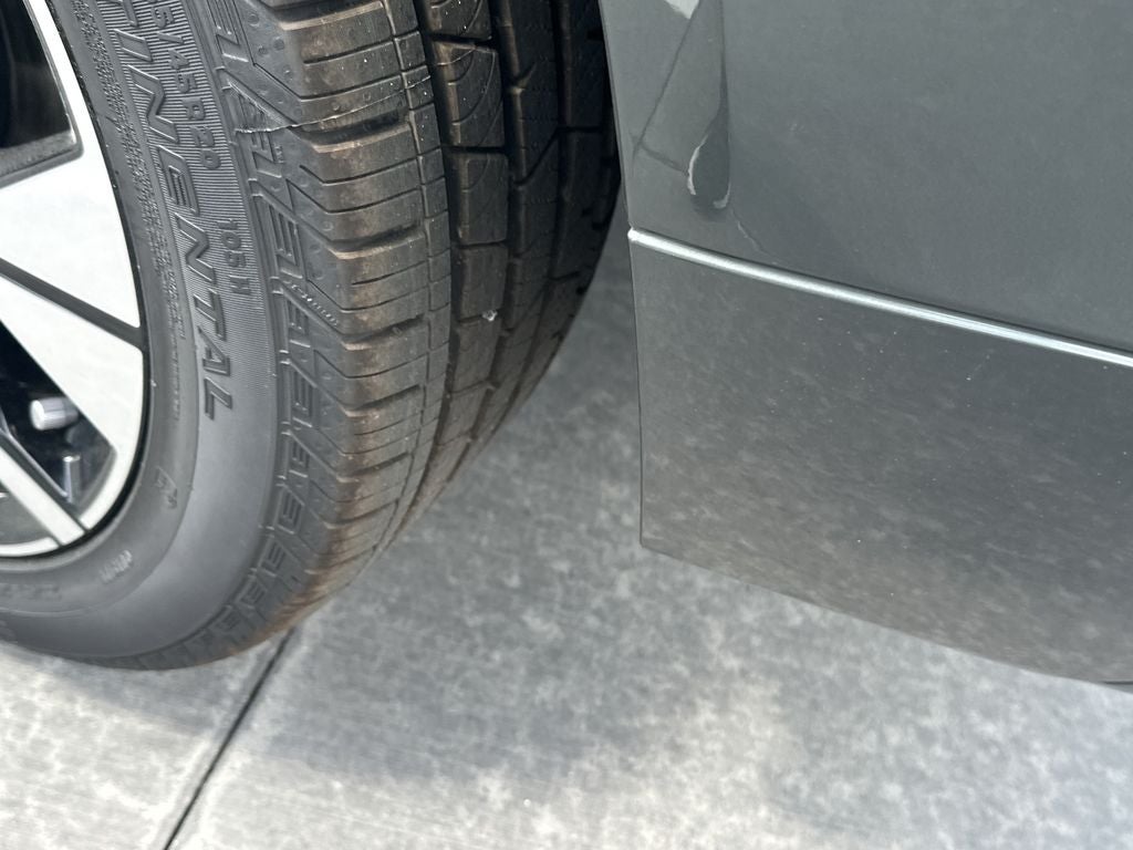 2027 Volvo XC60 B5 Plus