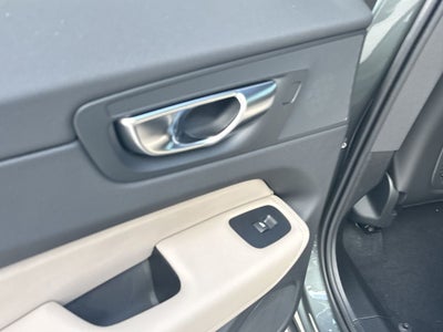 2027 Volvo XC60 B5 Plus