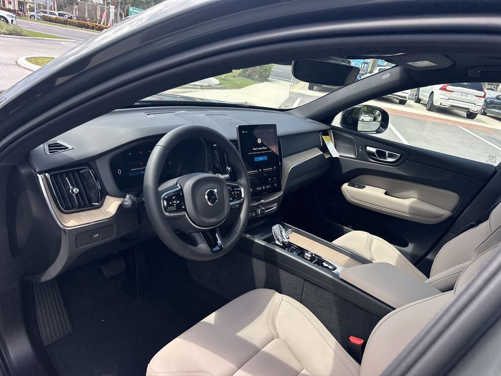 2027 Volvo XC60 B5 Plus