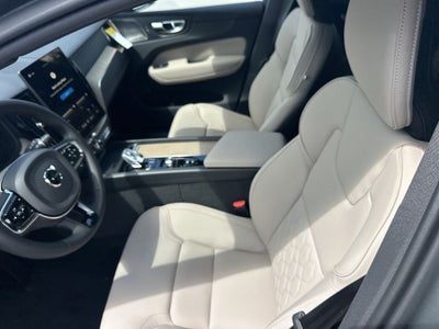 2027 Volvo XC60 B5 Plus
