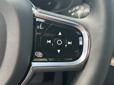 2027 Volvo XC60 B5 Plus