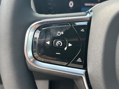 2027 Volvo XC60 B5 Plus