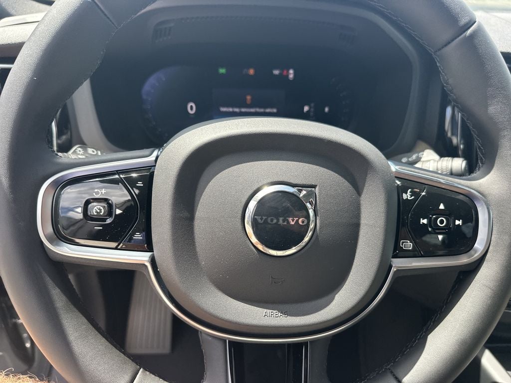 2027 Volvo XC60 B5 Core