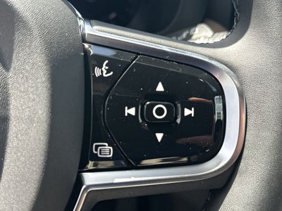 2027 Volvo XC60 B5 Core