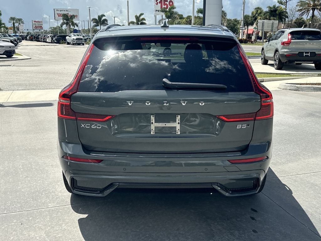 2027 Volvo XC60 B5 Core