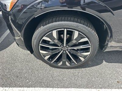 2027 Volvo XC60 B5 Ultra