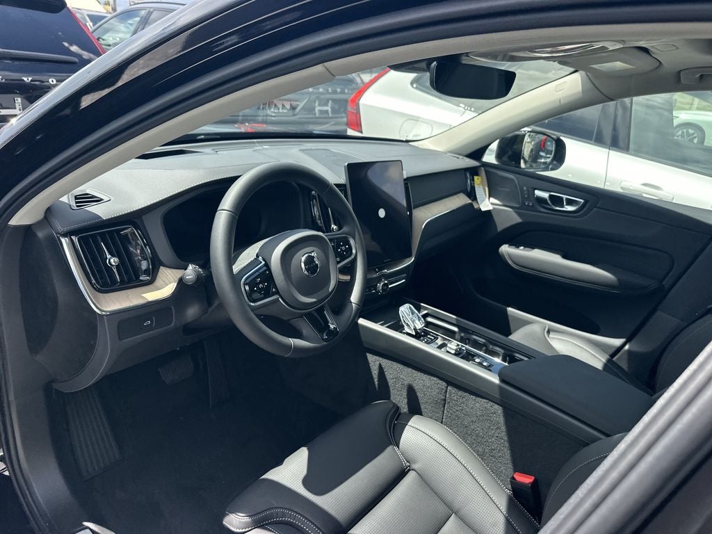 2027 Volvo XC60 B5 Ultra