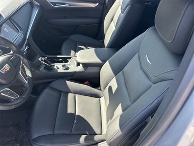 2025 Cadillac XT5 Luxury