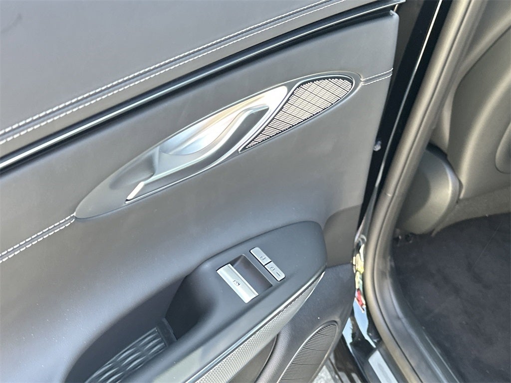 2025 Genesis GV70 2.5T