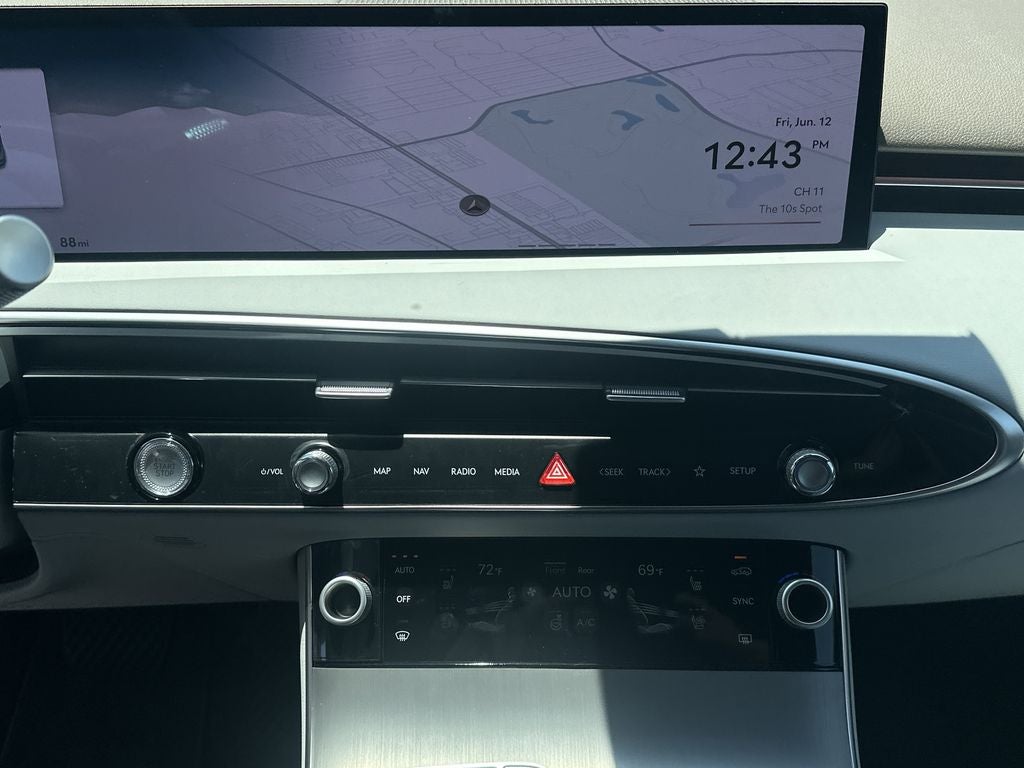 2026 Genesis GV70 2.5T ADVANCED