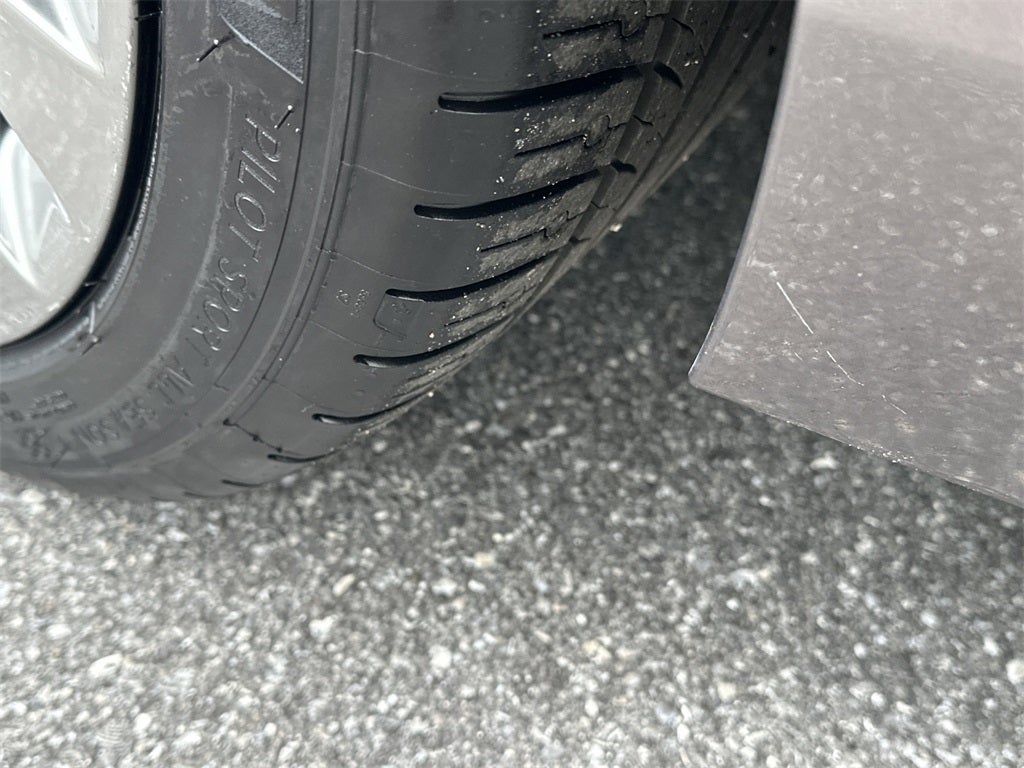 2018 Genesis G90 3.3T Premium