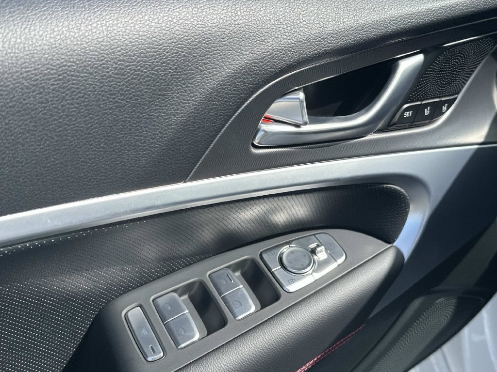 2027 Genesis G70 Standard
