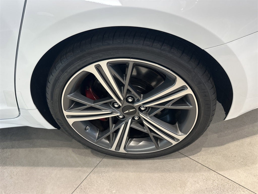 2025 Genesis G70 2.5T