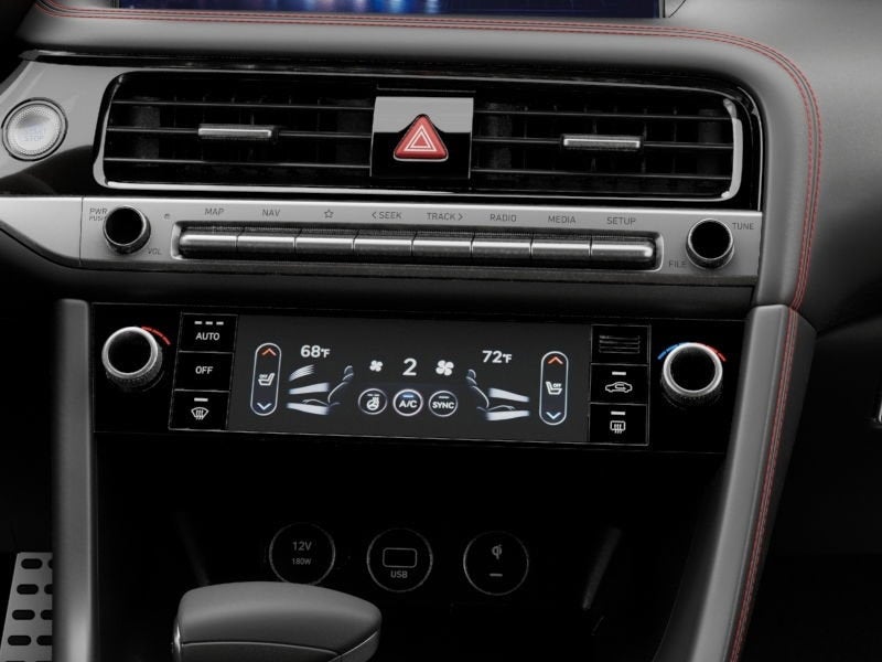 2025 Genesis G70 2.5T