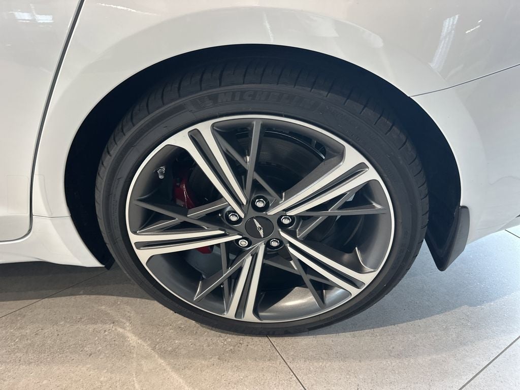 2025 Genesis G70 2.5T