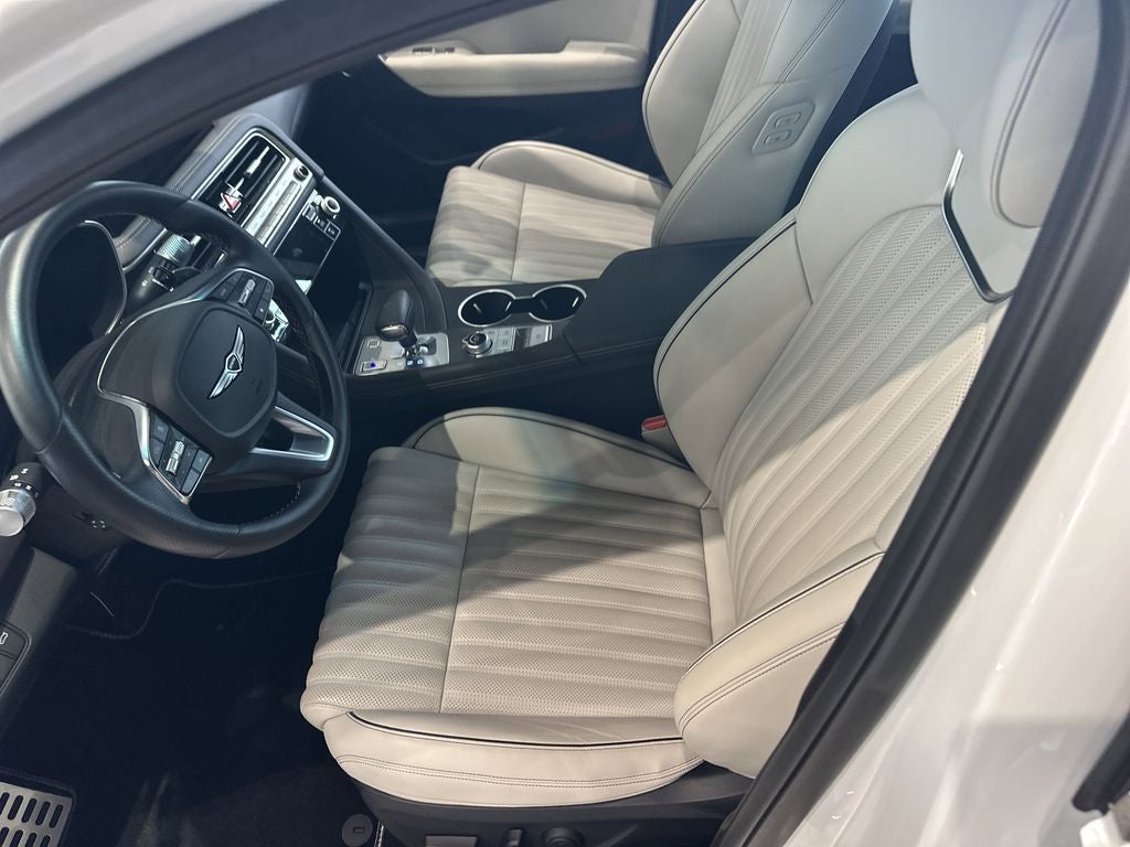 2025 Genesis G70 2.5T
