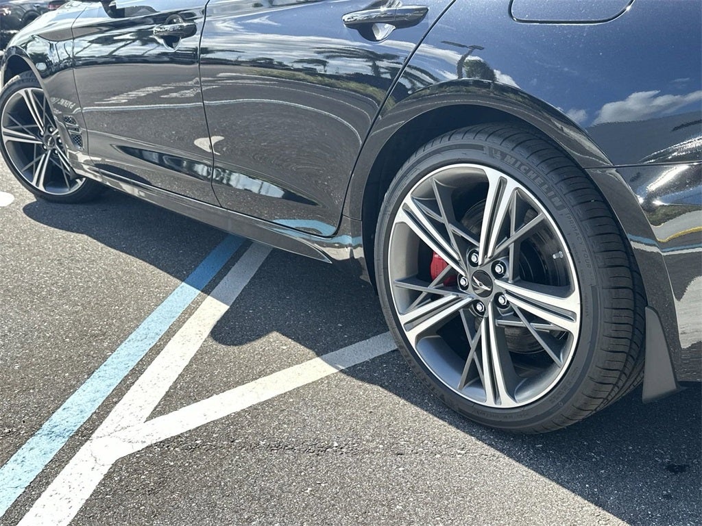 2025 Genesis G70 2.5T