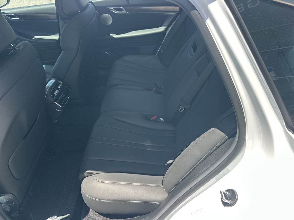 2027 Genesis G80 2.5T Advanced