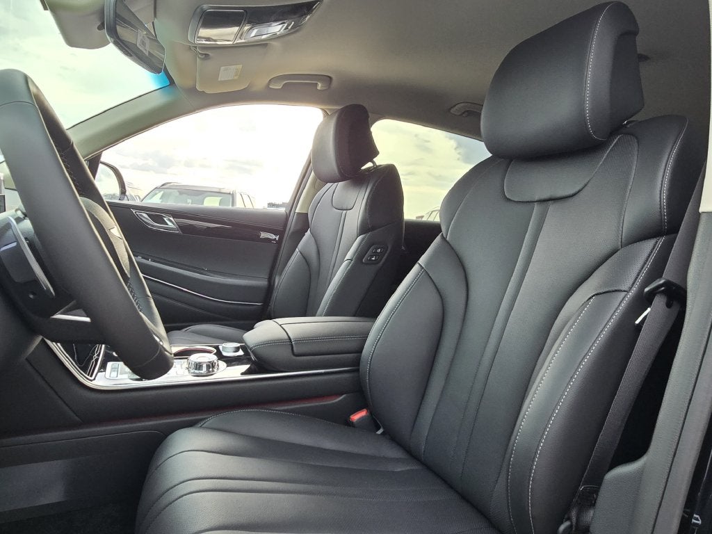 2027 Genesis GV80 2.5T