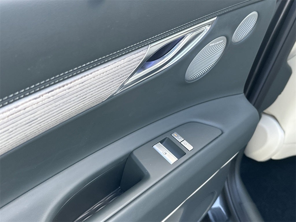 2025 Genesis GV80 2.5T Prestige