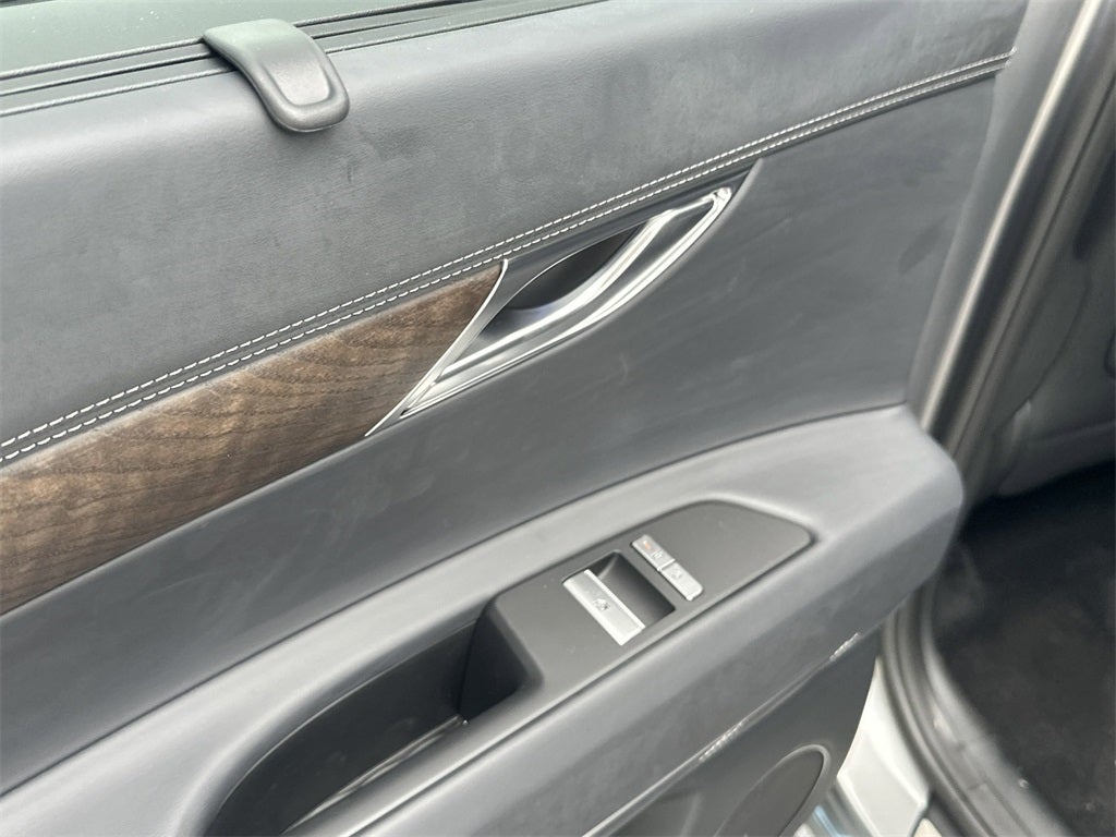 2025 Genesis GV80 2.5T