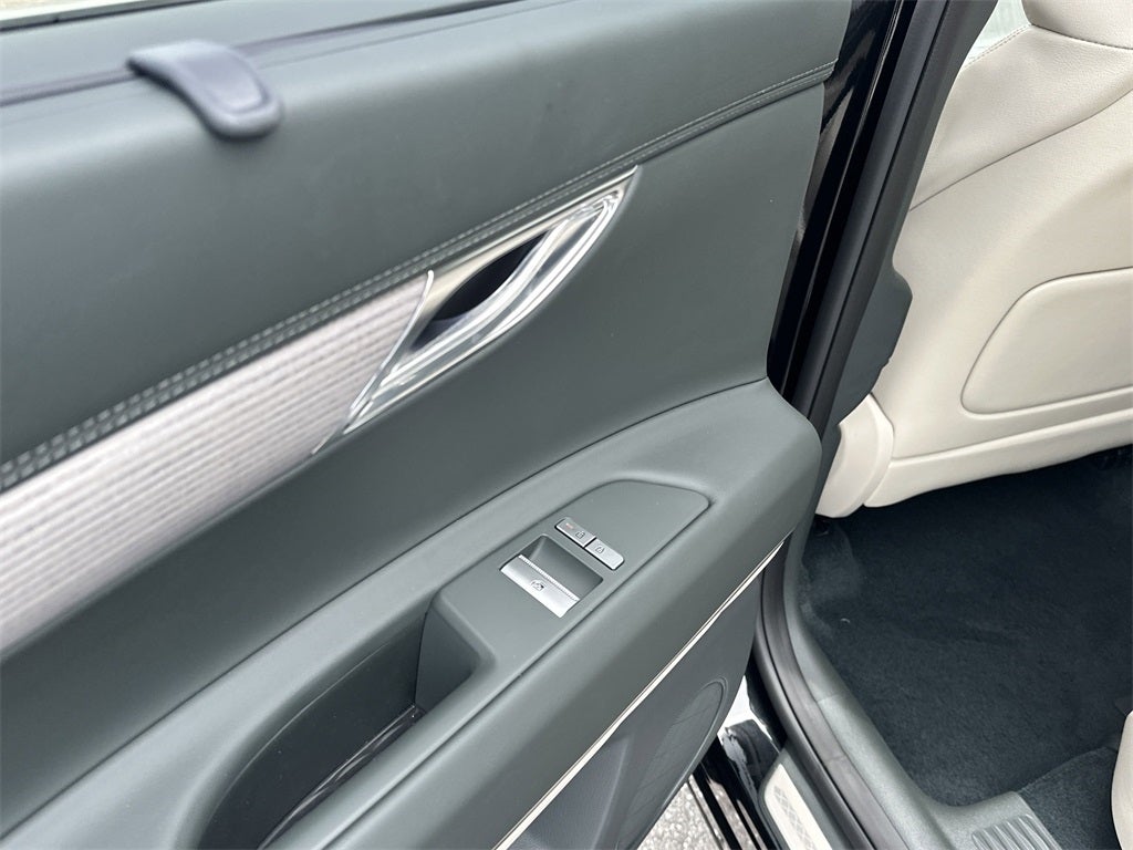 2025 Genesis GV80 2.5T