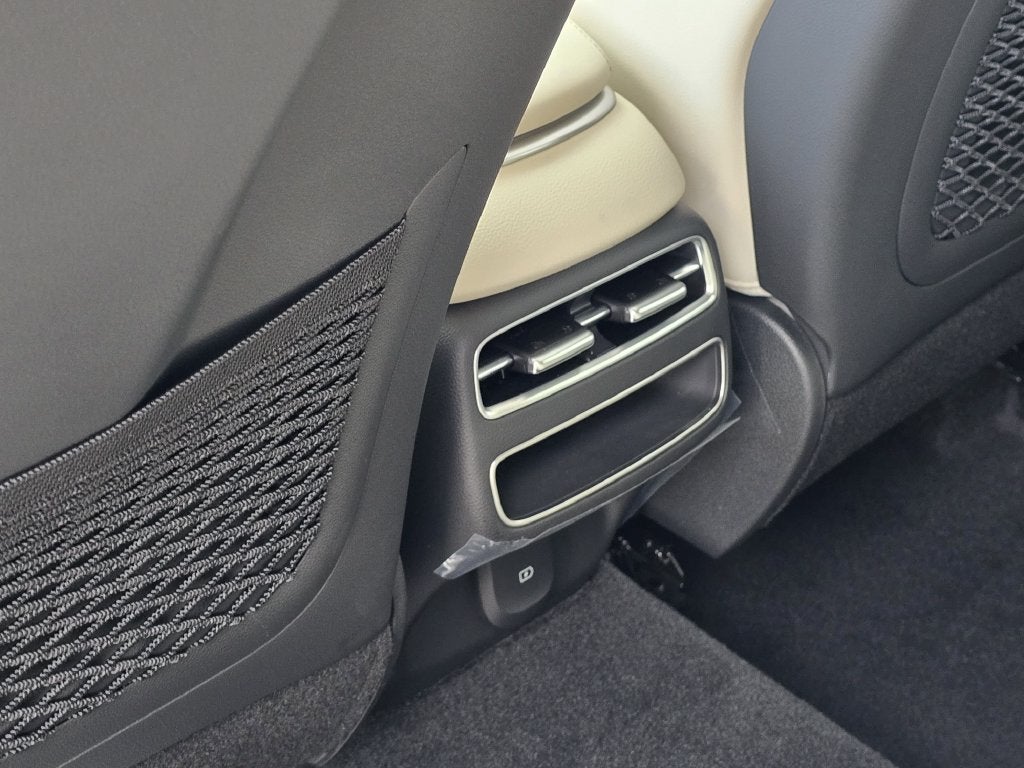 2027 Genesis GV70 2.5T