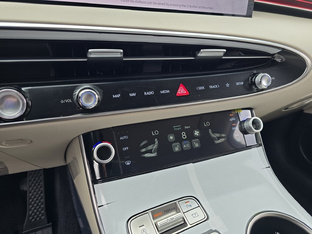 2027 Genesis GV70 2.5T