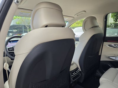 2027 Genesis GV70 2.5T
