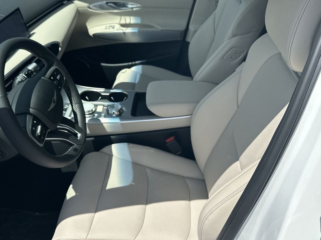2027 Genesis GV70 2.5T SELECT