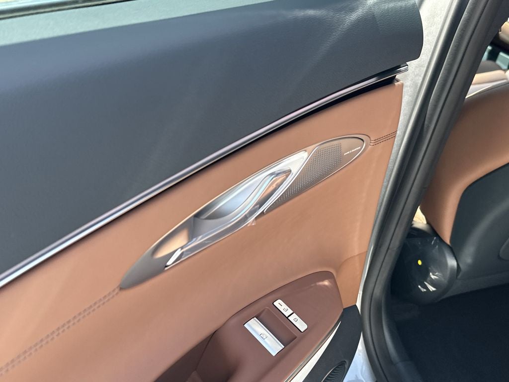 2027 Genesis GV70 2.5T ADVANCED