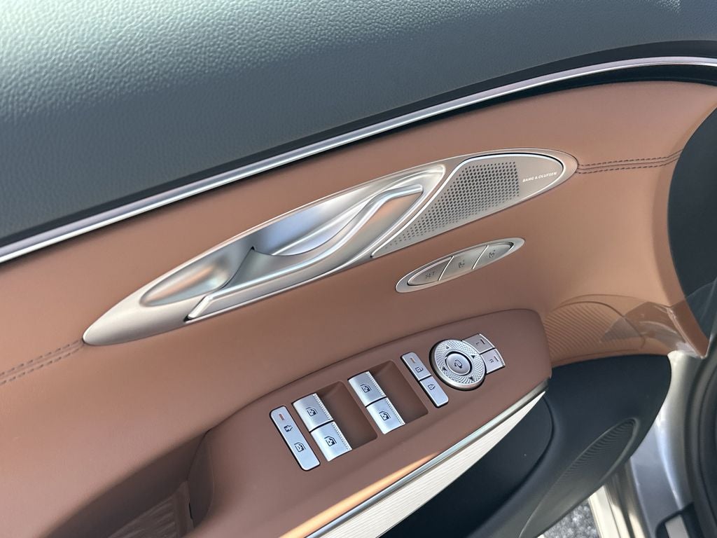 2027 Genesis GV70 2.5T ADVANCED