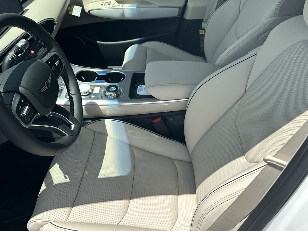 2027 Genesis GV70 2.5T ADVANCED