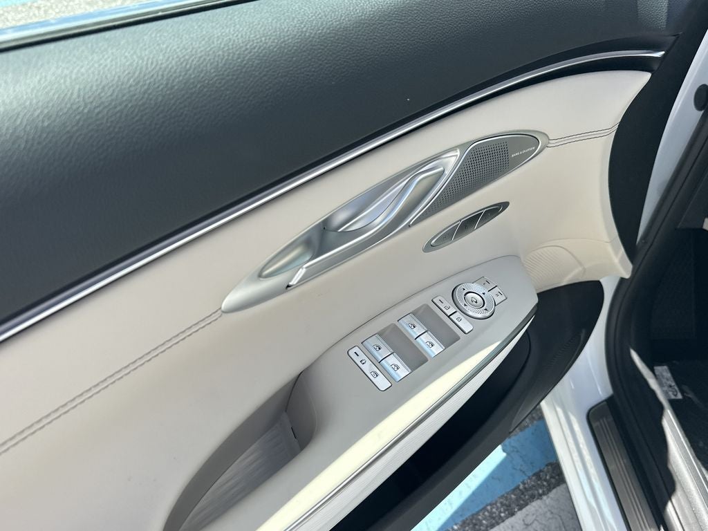 2027 Genesis GV70 2.5T ADVANCED