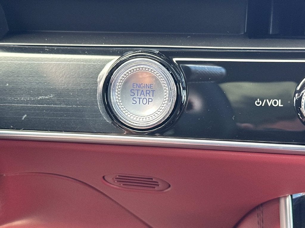 2027 Genesis GV70 2.5T SPORT PRESTIGE