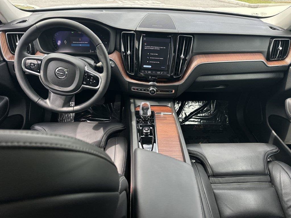 2024 Volvo XC60 Recharge Plug-In Hybrid Ultimate
