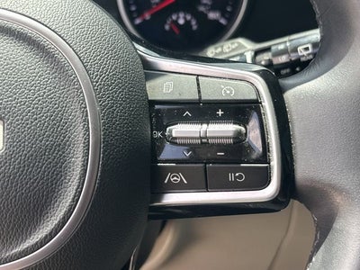 2024 Kia Carnival LX Seat Package