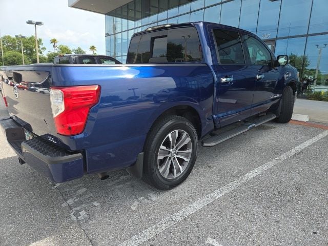2017 Nissan Titan SL