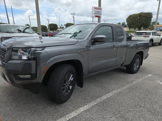 2025 Nissan Frontier SV