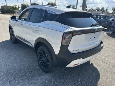 2026 Nissan Kicks SR