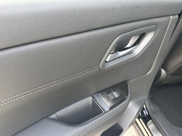 2027 Nissan Rogue Dark Armor