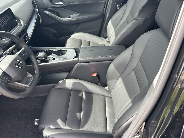 2027 Nissan Rogue Dark Armor