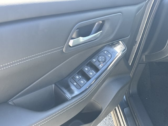 2027 Nissan Rogue Dark Armor