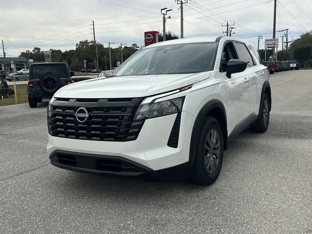 2026 Nissan Pathfinder S