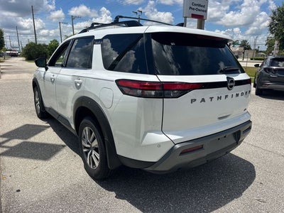 2026 Nissan Pathfinder SL